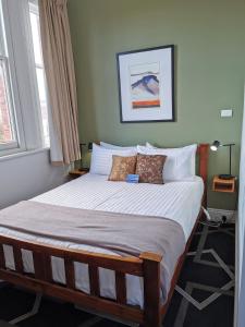 The Empire Hotel - Guest Reviews and Ratings