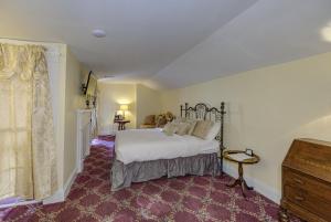 The Inn at Cedar Grove - Location and Accessibility