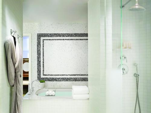 The London West Hollywood at Beverly Hills - Exceptional Accommodations and Amenities