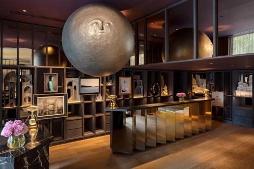 The Londoner - Luxury Accommodation