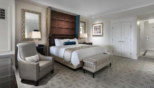 The Palazzo at The Venetian Resort Hotel & Casino by Suiteness - Hotel Overview and Location