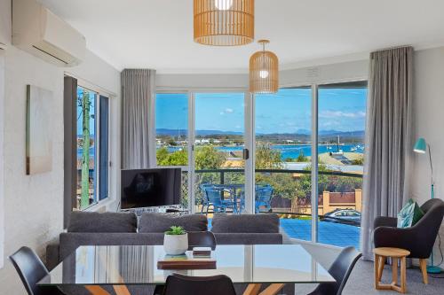 The Palms Apartments - Property Overview