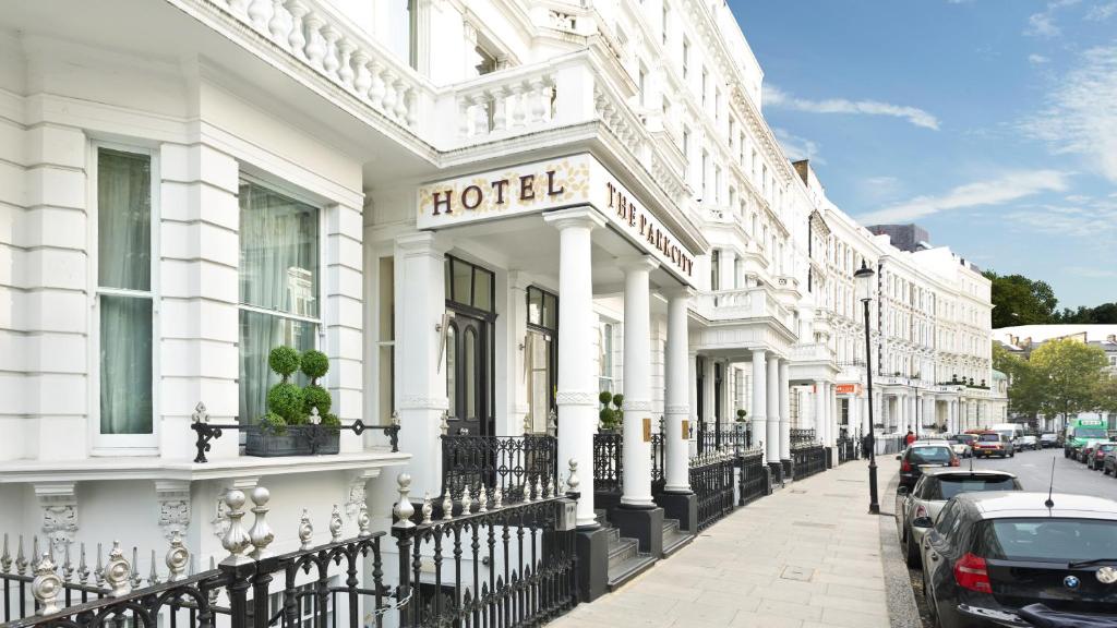 The Park City Grand Plaza Kensington Hotel Review