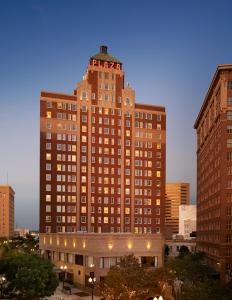 The Plaza Hotel Pioneer Park - Hotel Overview