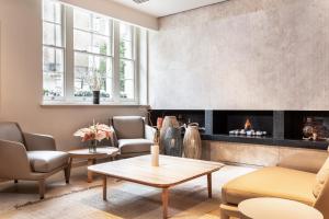 The Prince Akatoki London - Location and Accessibility