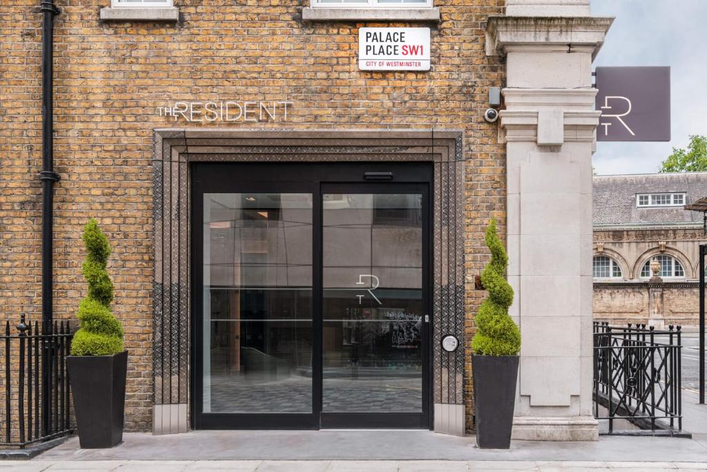The Resident Victoria Review