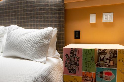The Schoolhouse Hotel - Location and Ratings