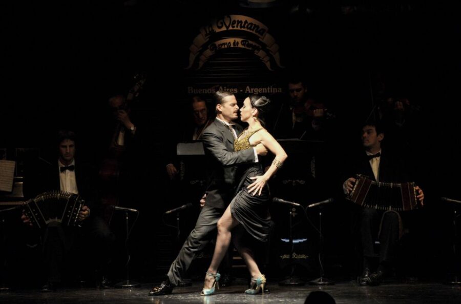The VIP Window: Tango Lesson + Dinner + Show + Free Transfer