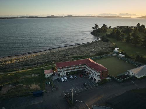 The Waterloo Hotel - Swansea Hotel Overview