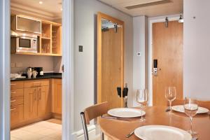 Thistle London Park Lane - Hotel Overview and Location