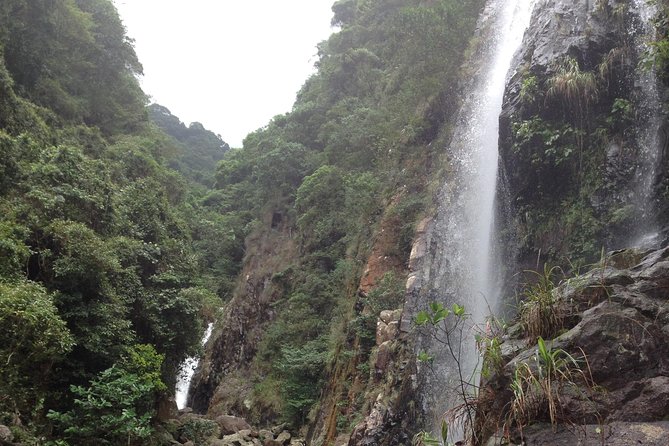 Three Dragon Gorge River Walking Tour - Location and Duration