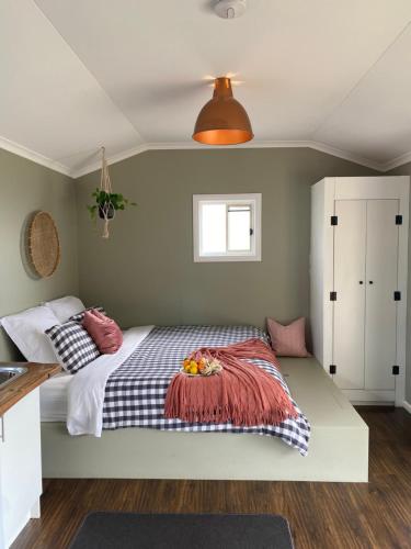 Tiny Home on a Hill - Luxury Tent Accommodation
