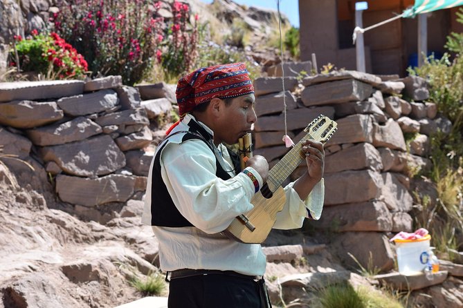 Tour Uros Taquile by Normal Boat