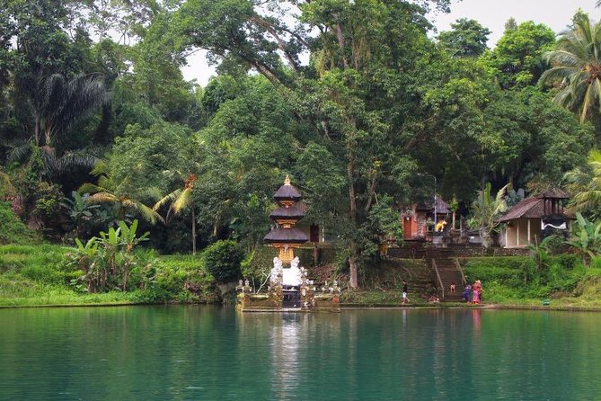 Traditional Balinese Cooking Class With Tanah Lot Temple Tour - Culinary Highlights