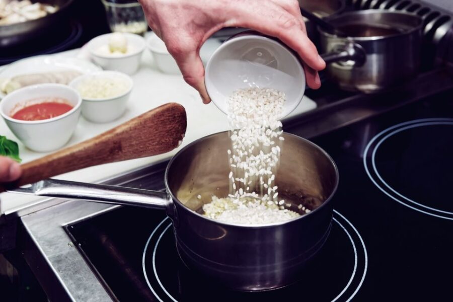 Traditional Home Cooking Experience in Lecce - Experience Overview