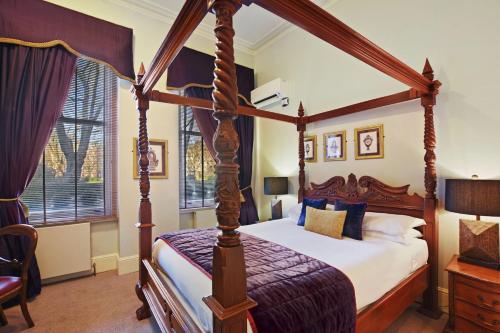 Twenty Nevern Square Hotel - Guest Experience and Ratings