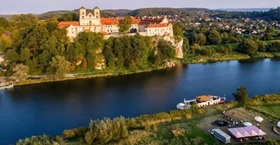 Tyniec: Cruise From Krakow to Tyniec