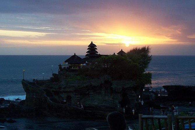Ubud Guided Tour & Iconic Tanah Lot Temple
