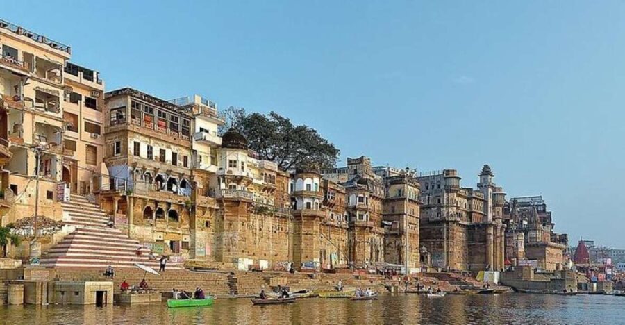 Varanasi: Morning Tour With Yoga Session and Boat Ride