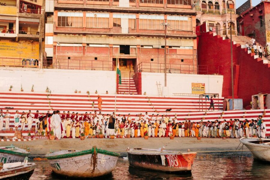 Varanasi. Sunrise & Morning Down Town. Walking Tour