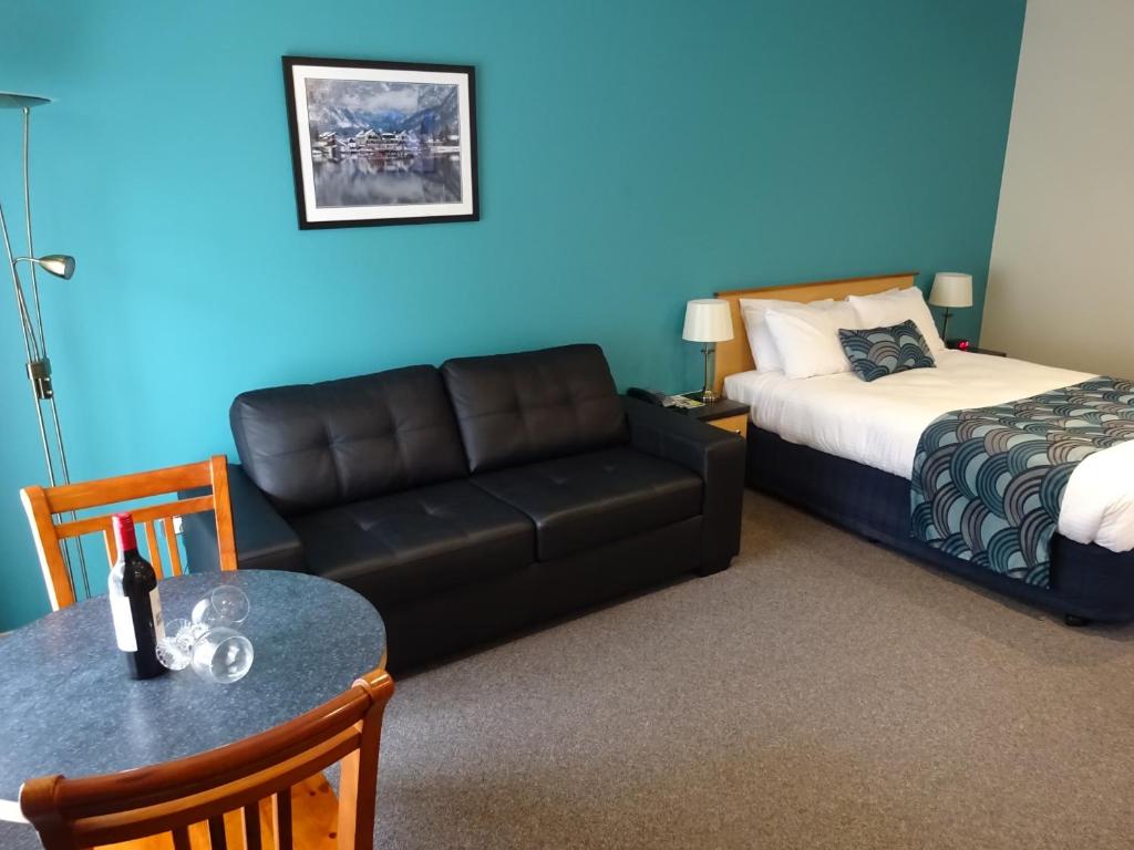 Victoria Lodge Motor Inn & Apartments Review