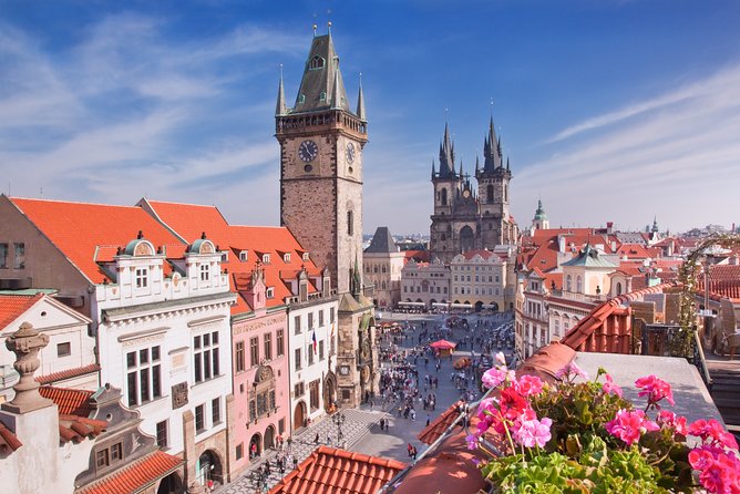 Vienna to Prague - Private Transfer With 2 Hours of Sightseeing