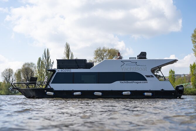 VIP Prague YachtBoat ONE Experience: All-You-Can-Drink