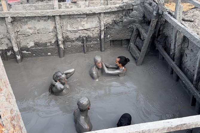 VIP Private Mud Volcano Tour With English/Spanish Speaking Guide