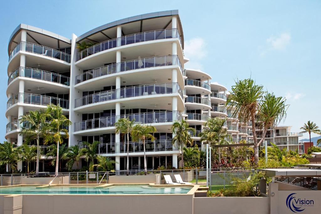 Vision Apartments Review