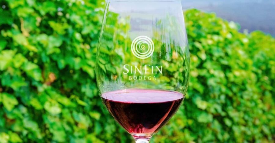 Visit 3 Family Wineries With Lunch and Transfer Included - Tour Overview