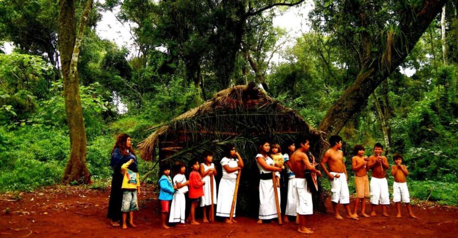 Visit Guarani Village at Mborore Fort With Brunch