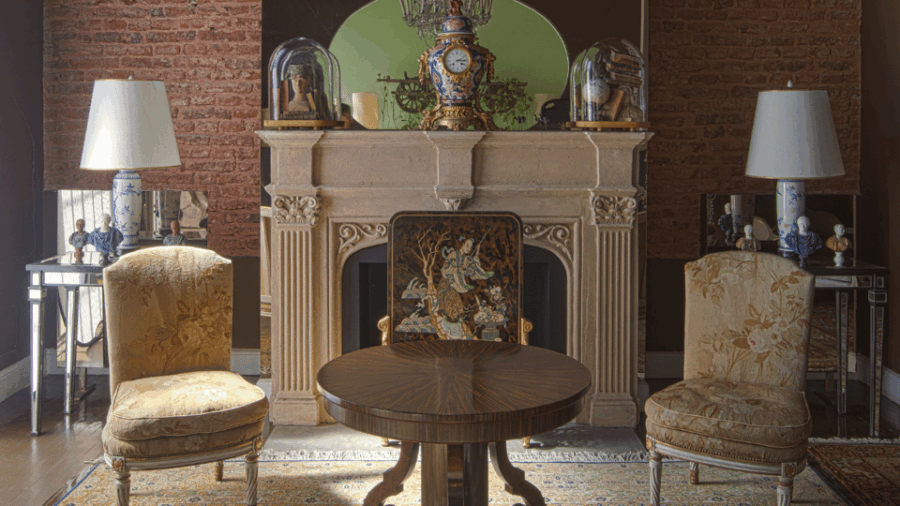 Visit to an 18th Century Mansion & Wine in Buenos Aires