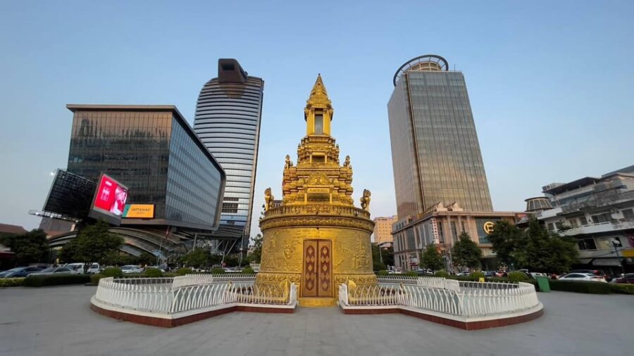 Walking Highlight City Tour of Phnom Penh City
