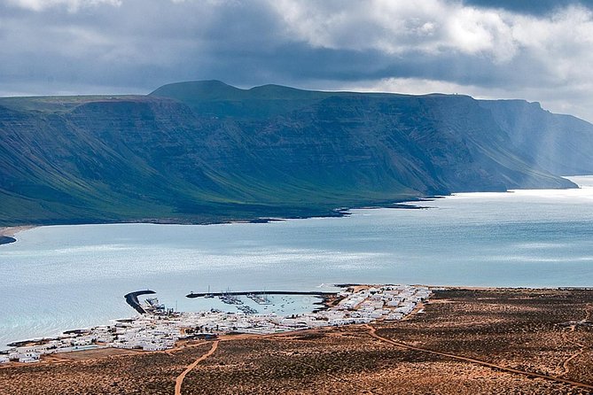 Walking Tour Through La Corona Volcano and Famara Cliff