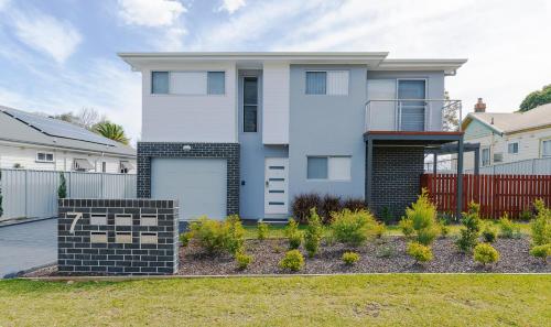 Wallsend on Longworth - Location and Accessibility