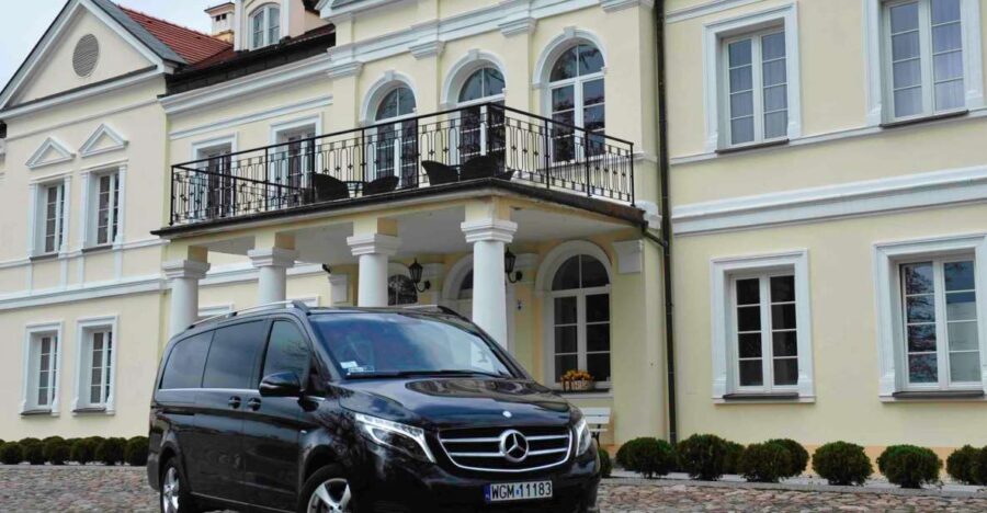 Warsaw: Chopin & Modlin Airport Transfers