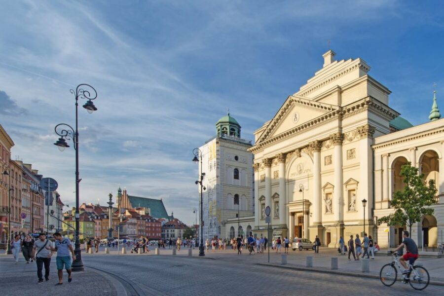 Warsaw: History and Modernity City Tour by Private Car