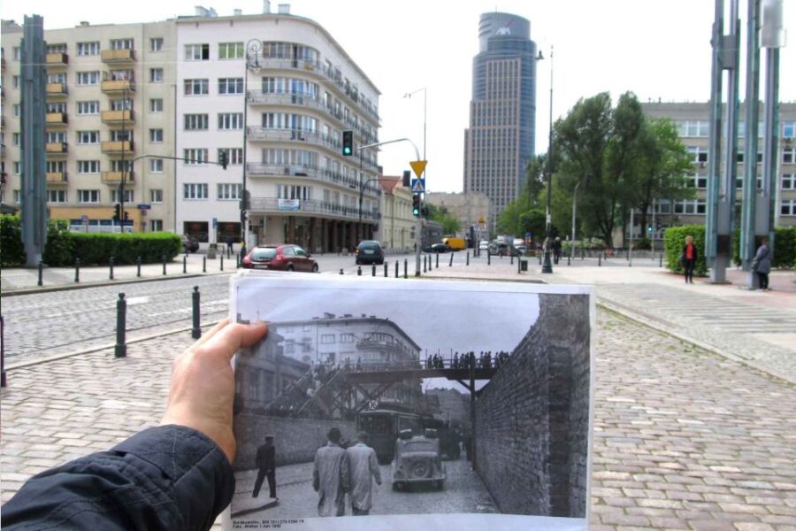 Warsaw: Jewish Ghetto Private Tour by Retro Car With Pickup