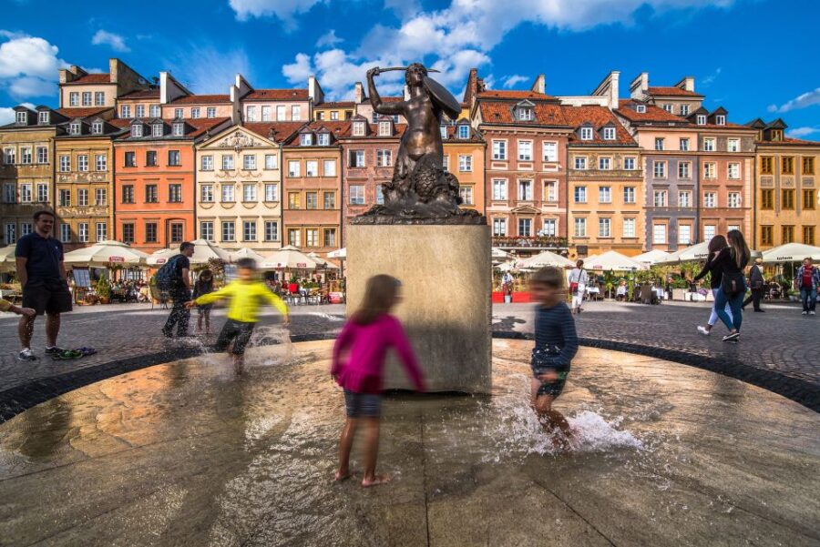 Warsaw: Layover City Tour by Car With Airport Pickup