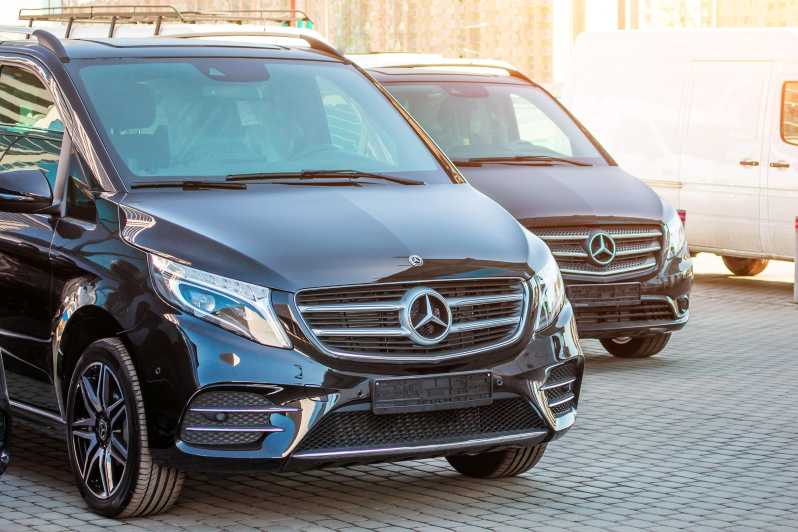 Warsaw: Modlin Airport Private Transfer