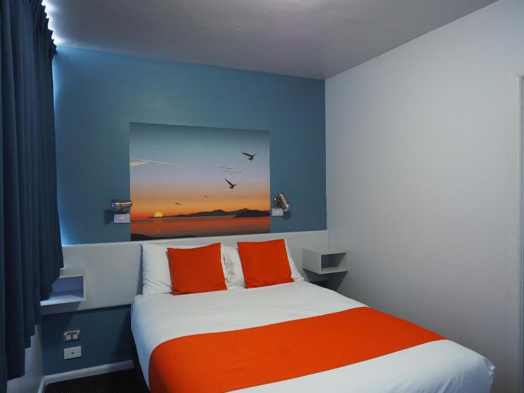 Waterfront Lodge Motel - Accommodation and Room Amenities