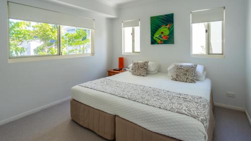 Waters Edge Apartment Cairns - Property Overview