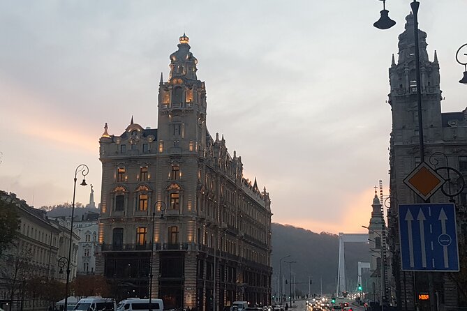 Welcome to Budapest Evening Walk