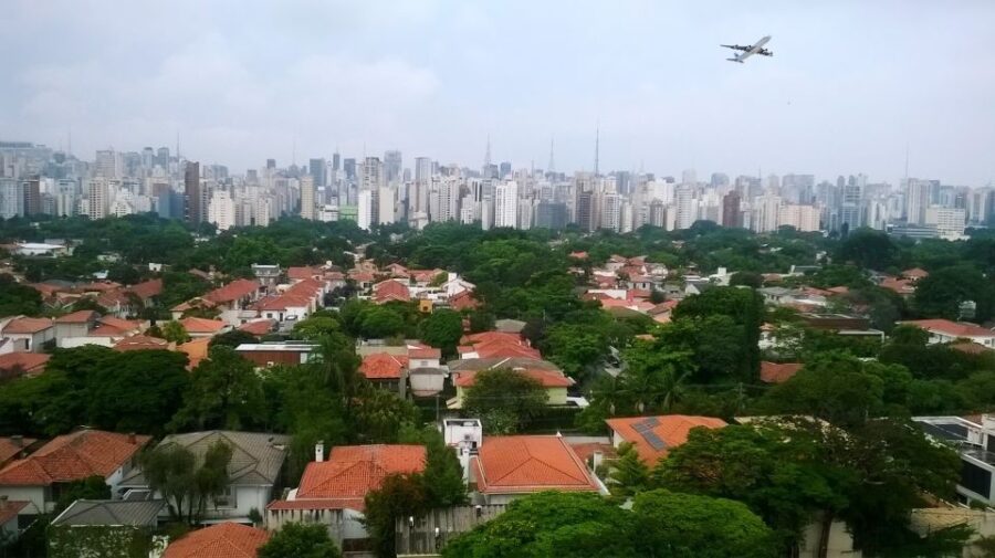 Welcome to São Paulo: Private Walking Tour With a Local - Discovering São Paulos Vibrant Culture
