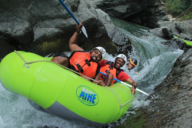 Whitewater Rafting El Chorro Class IV