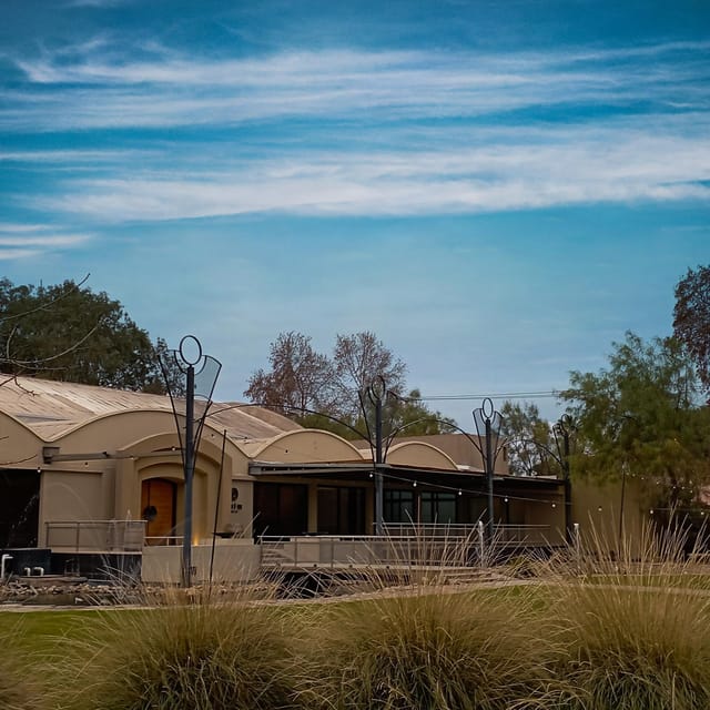 Wineries + Lunch and Private Transfer , All Inclusive.