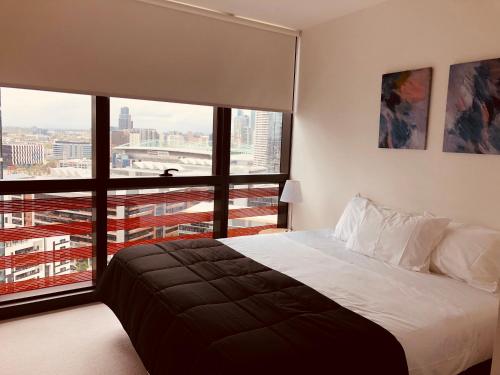 Winston Apartments Docklands Review - Property Overview