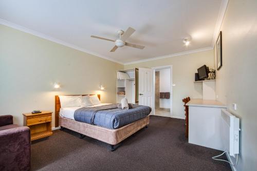 Wintersun Gardens Motel - Location and Accessibility