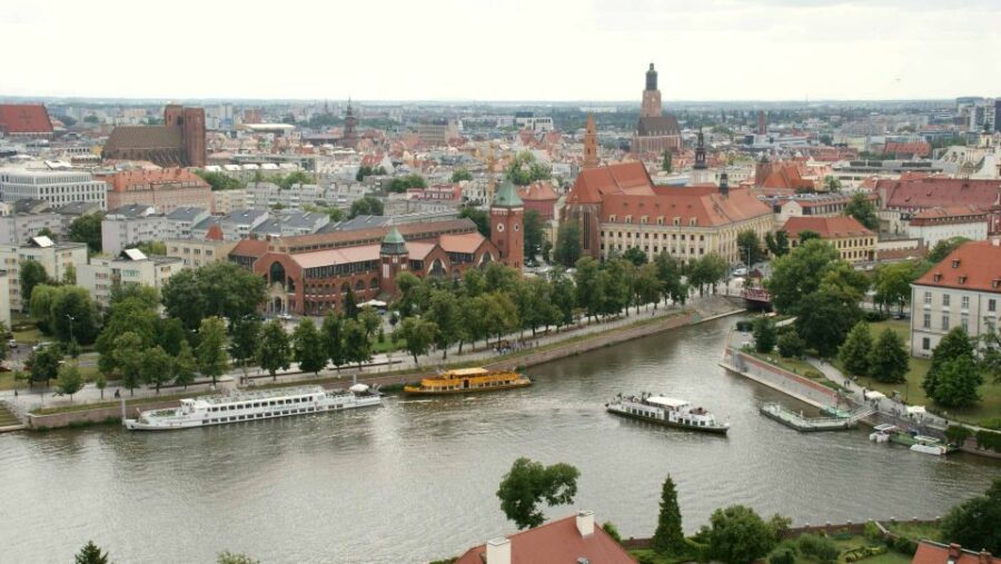 Wrocław: Short City Walk and Cruise
