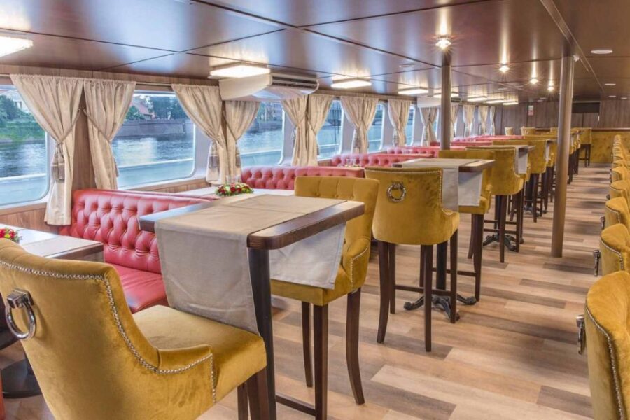 Wrocław: Short City Walk and Luxury Ship Cruise (For Groups)
